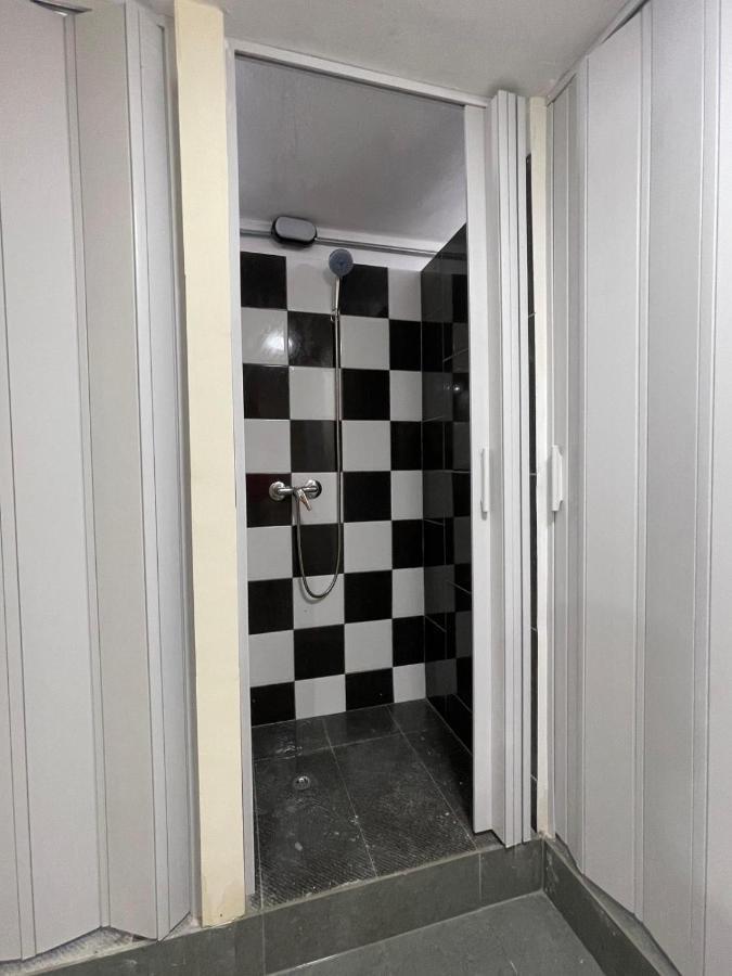 Ommi Hostel Saint Julian's ภายนอก รูปภาพ